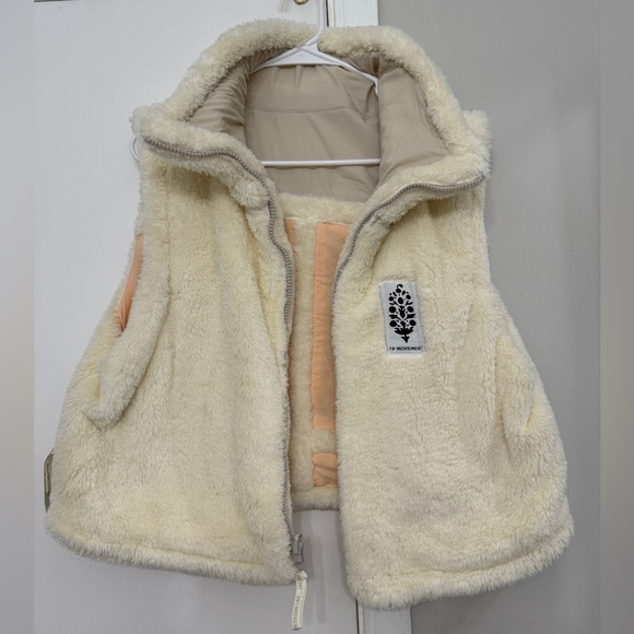 Free people reversible vest, size large - Picture 2 of 7